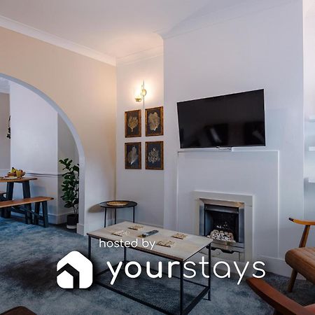 Oxford House By Yourstays - 3 Bedroom House In Newcastle-Under-Lyme Stoke-on-Trent Luaran gambar